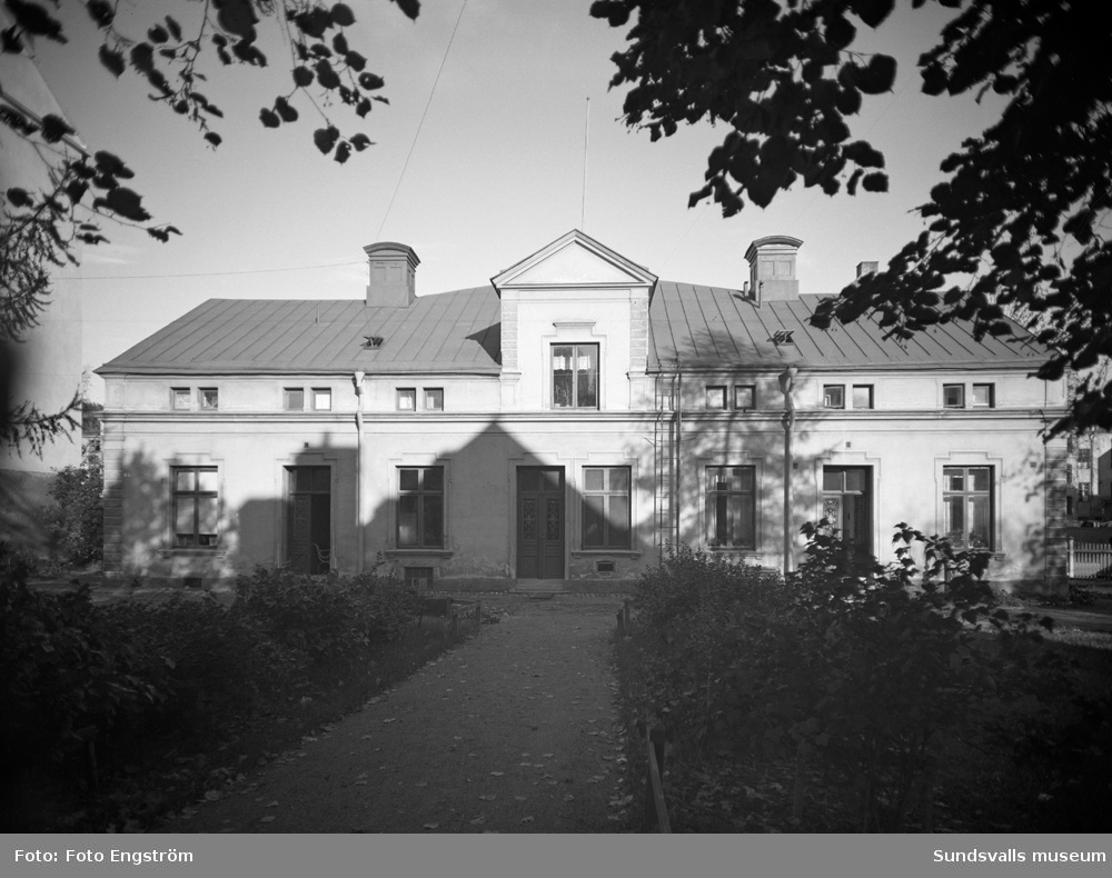 En av byggnaderna som tillhörde stiftelsen Borgarhemmet. Uppfört 1925. Ett äldreboende som drevs av Hantverksföreningen i staden.