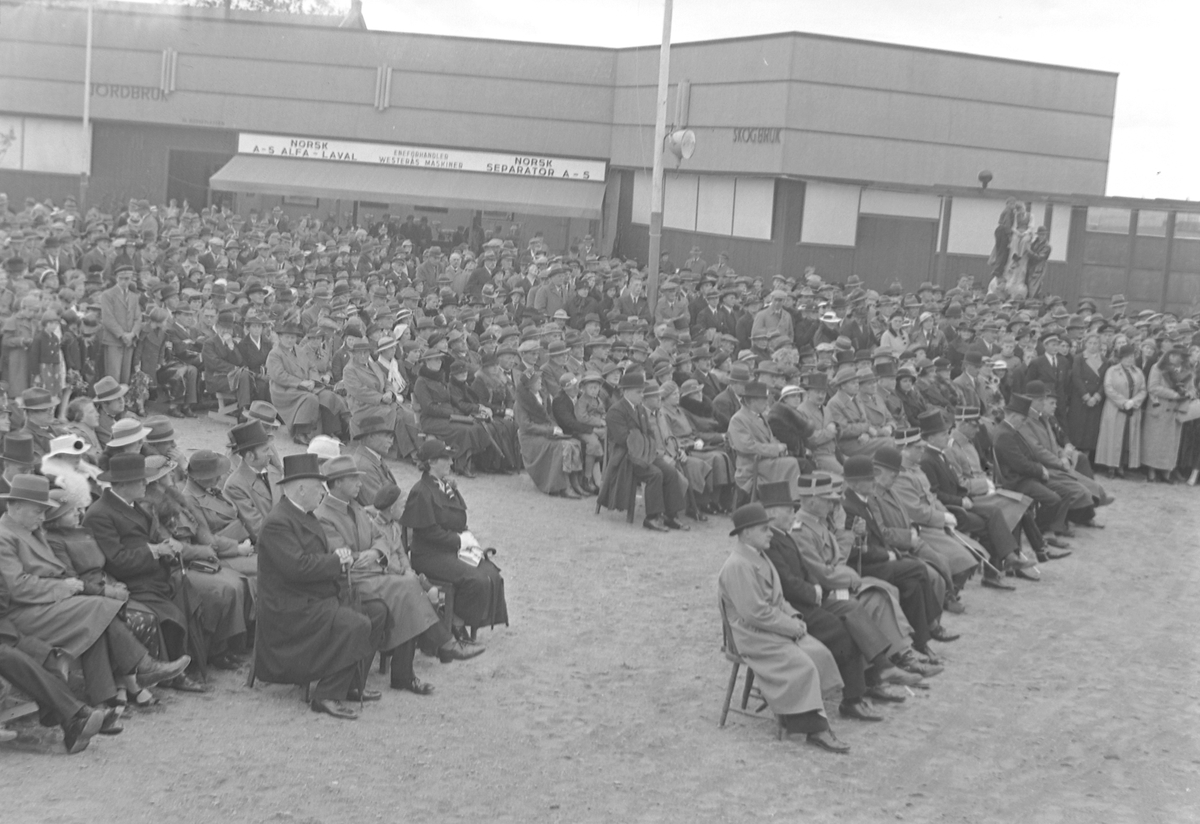Jubileumsutstillingen i Levanger 1936 - åpning av utstillingen
