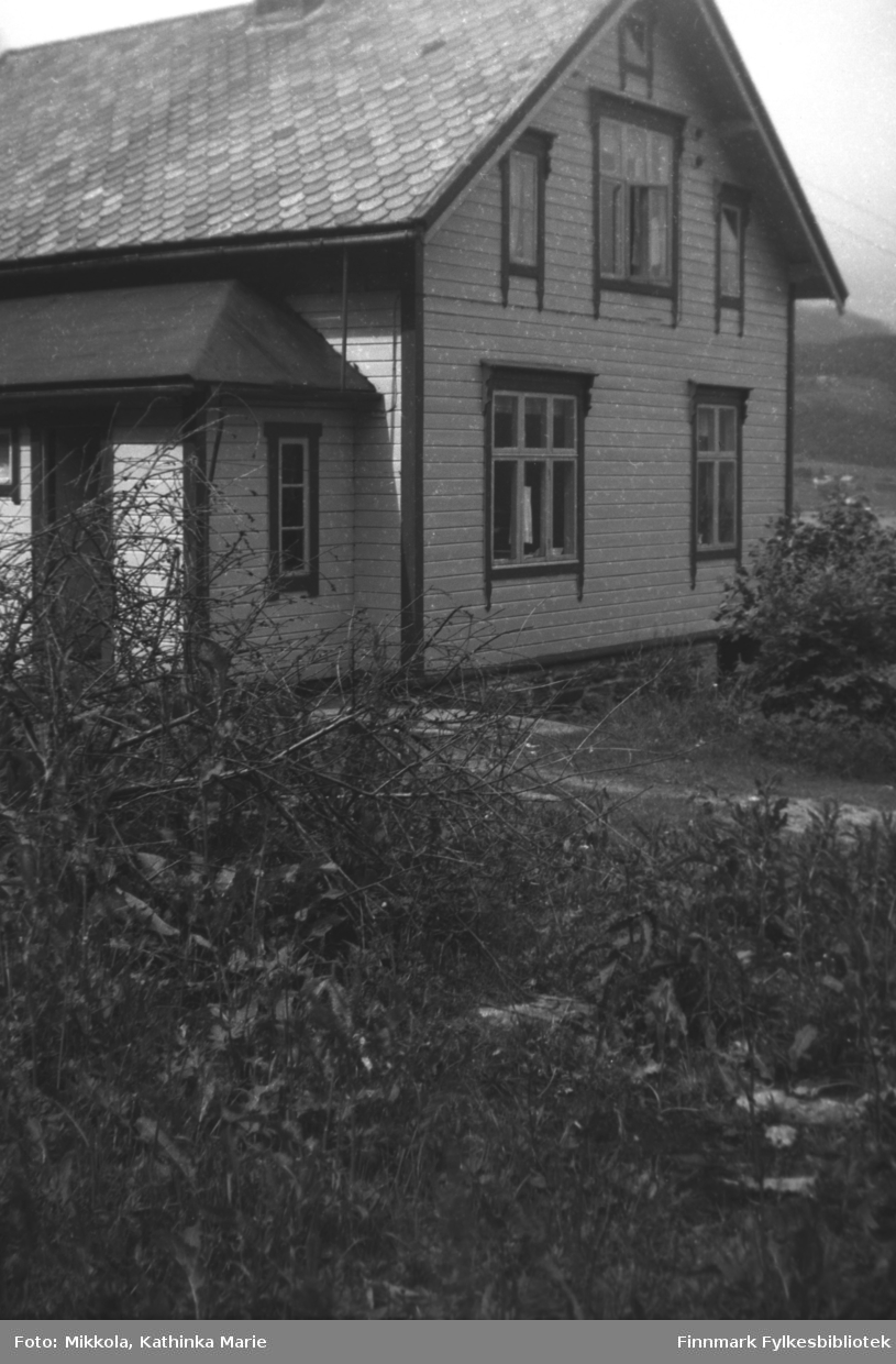 Huset til Kathinka Mikkolas søster, Astrid Kornberg, i Møre og Romsdal. Samme hus som på bildene 05007-231 og 05007-485