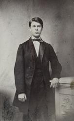 Stud. Theol J. Sandberg
1863
Huslærer i Nes i 1 1/2 år.
