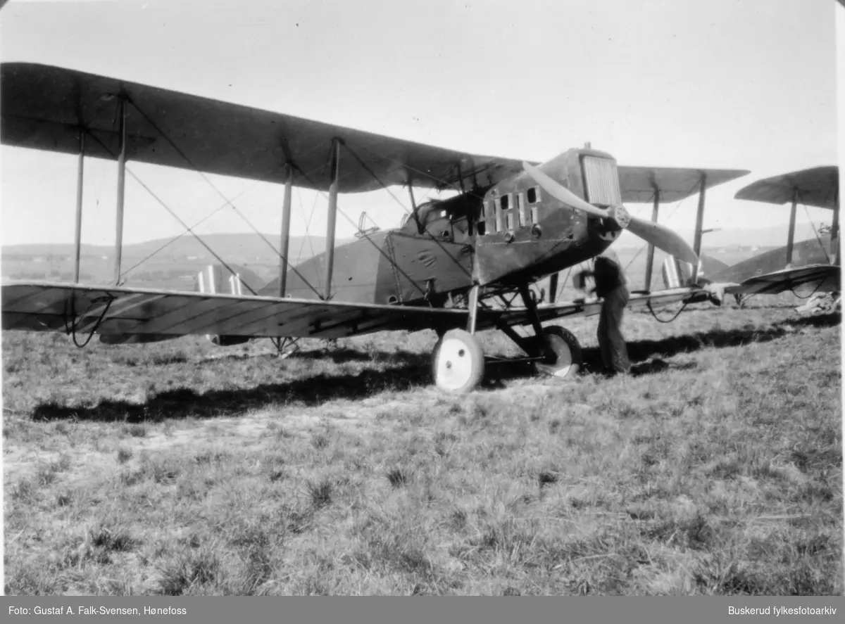 Det norske flyvåpen på Kjeller Bristol fighter - Buskerud ...