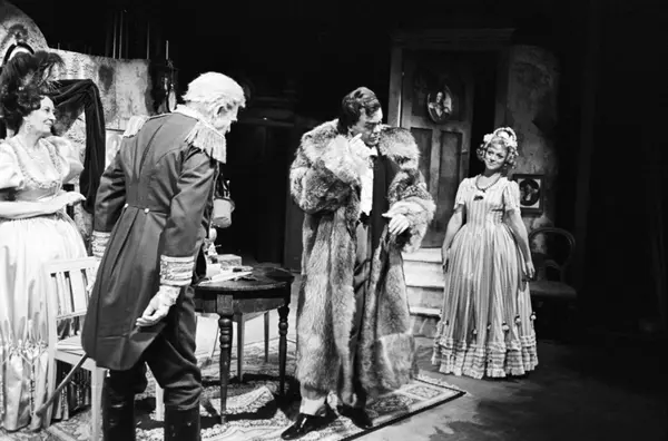 Riksteatret. "Revisoren". 20/9-77.