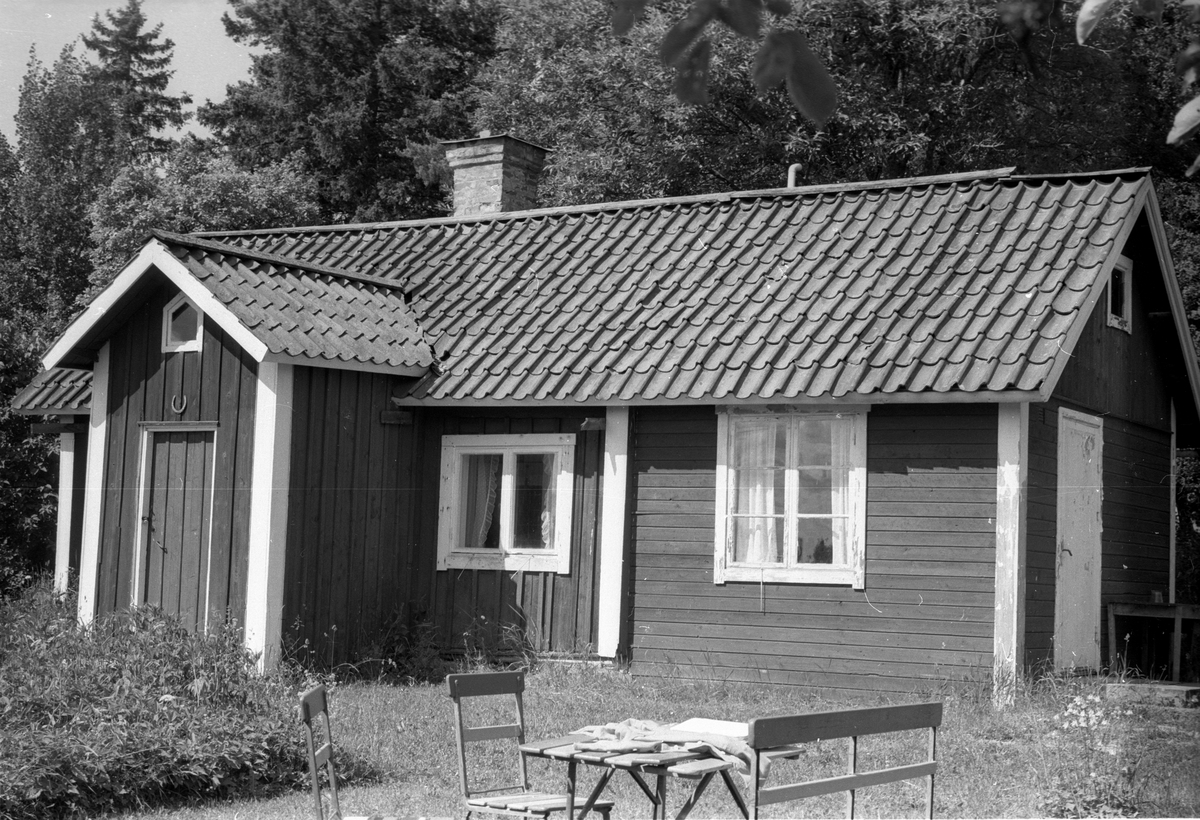 Bostadshus, Västerby 3:3, Ängsbacka, Läby socken, Uppland 1975