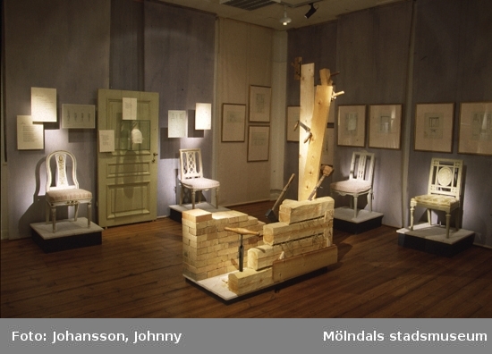 Utställningen Carlberg & Gunnebo "Drömmen om ett slott" på Mölndals museum, N. Forsåkersgatan 19, Mölndal, pågick mellan den 20:e april - 2:e november 1997.