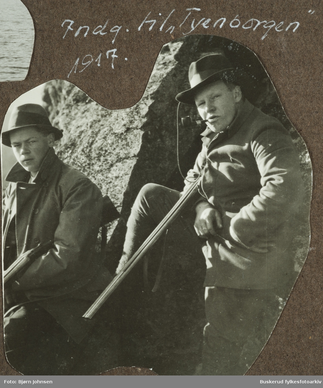 Inngangen til Tyenborgen
Andrea Sørsdal og Herman Oppen
1917