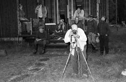 Interiør med person(er).