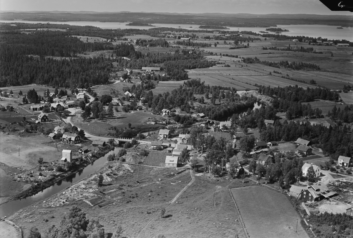 Flygfoto över Värne i Eksjö kommun, Jönköpings län  Nr D 2225