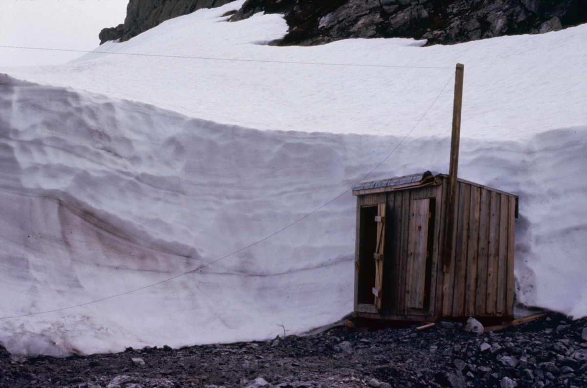 Mauranger, Folgefonnanleggene. Huset ved Svartedalsvatn.