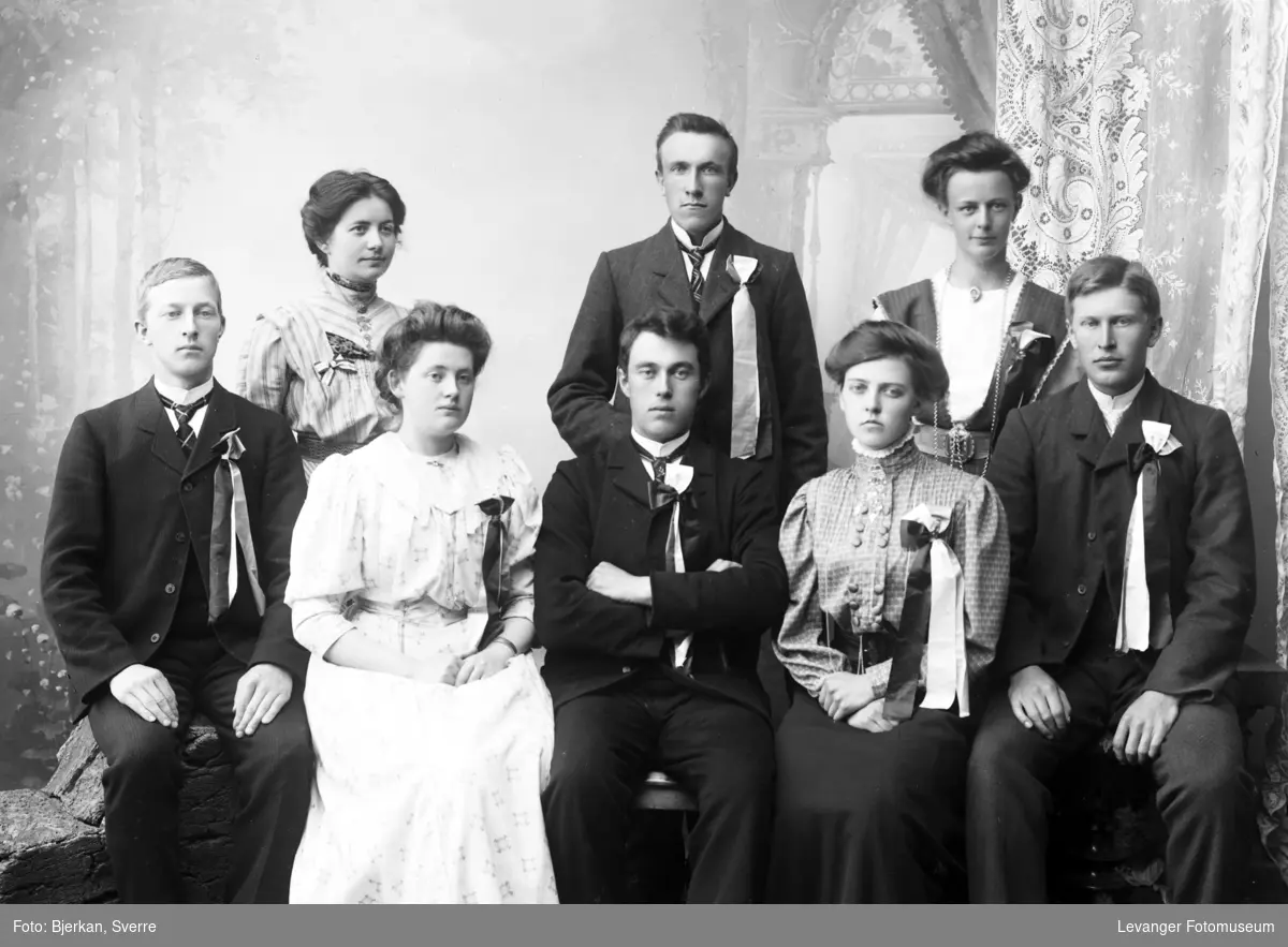 Gruppebilde av menn og kvinner, 17. mai komite 1910 - Levanger ...