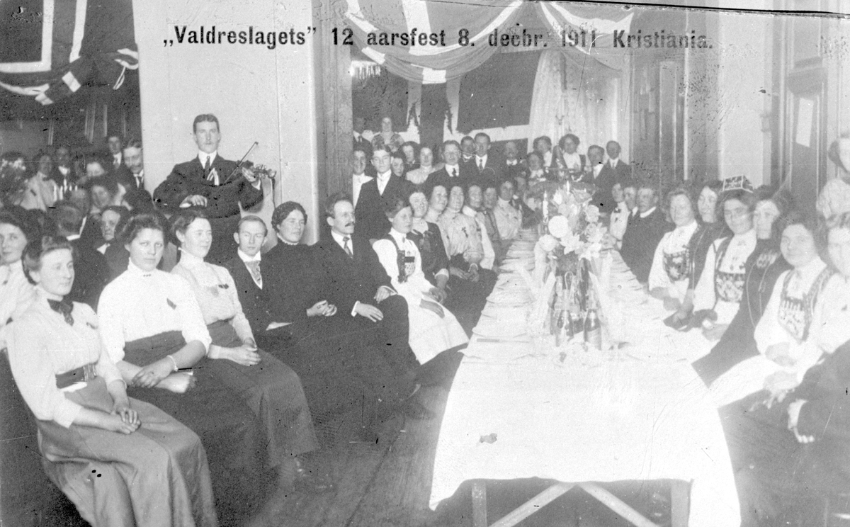 Postkort frå Valdreslagets 12-års fest i Kristiania den 8.desember 1911.
