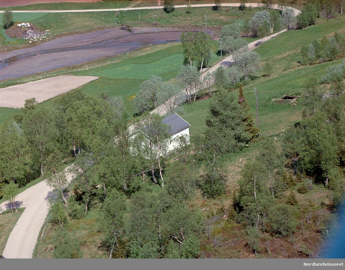 flyfoto av eiendommen Osvang på Engavågen