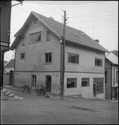 Kvassheim Elektriske forretning i Johan Feyers gate, Egersun
