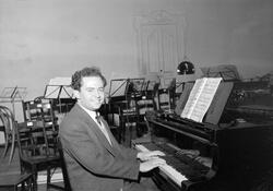 Pianisten Jacques Klein fra Brasil
