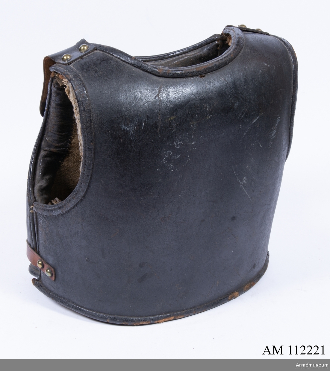 Grupp D: IV.
Kyrass av svart läder för gardeskyrassierer, Ryssland 1813 och senare.