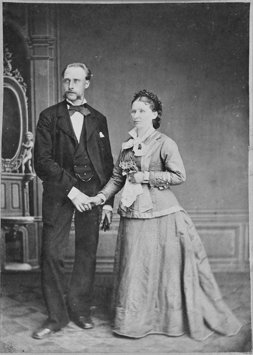 Bryllupsbilde av August Falbakk og Marie Brødreskift, Stadsbygd