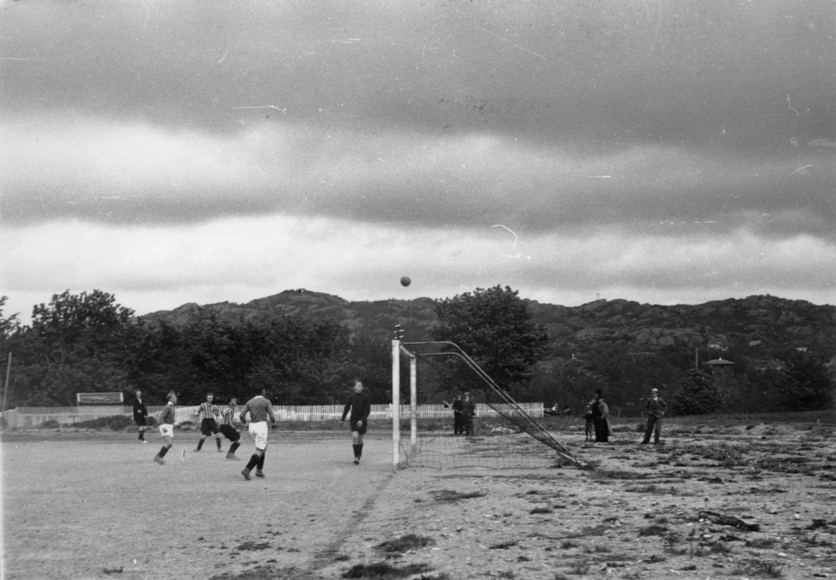 Idrettsparken, 4. juni 1939. Kampen mellom Eik og Mandalskameratene.
