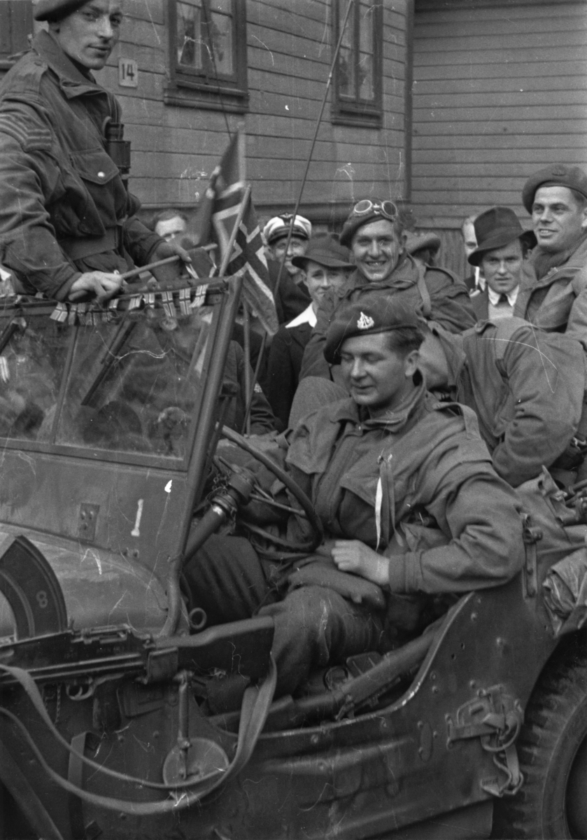 De første engelske soldatene kommer til Egersund, 12. mai 1945.