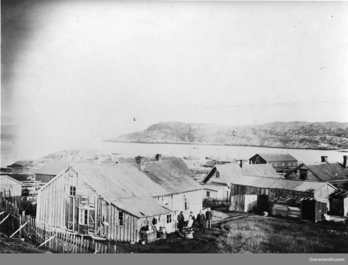 Bugøynes. 
Dette huset kjøpte Rasmus Salmi av Thomas Gunnari i 1874 el. 75. Gunnari flyttet da til Bugøyfjord.
