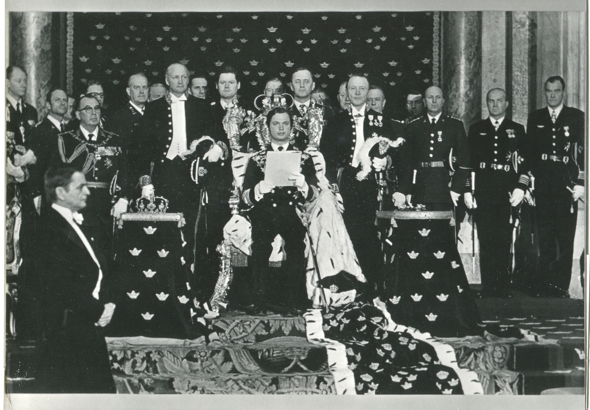 Riksdagens högtidliga öppnande 1974-01-11.Första gången för
Konung Carl XVI Gustaf som kung.Sista gången enl. det gamla ceremoniet.