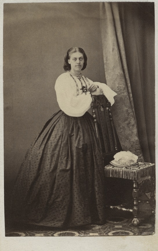 Emilia Leontina Mossberg, född Ihrfors 1840-11-09 i Västerås, död 1881-03-04 i Västerås.
