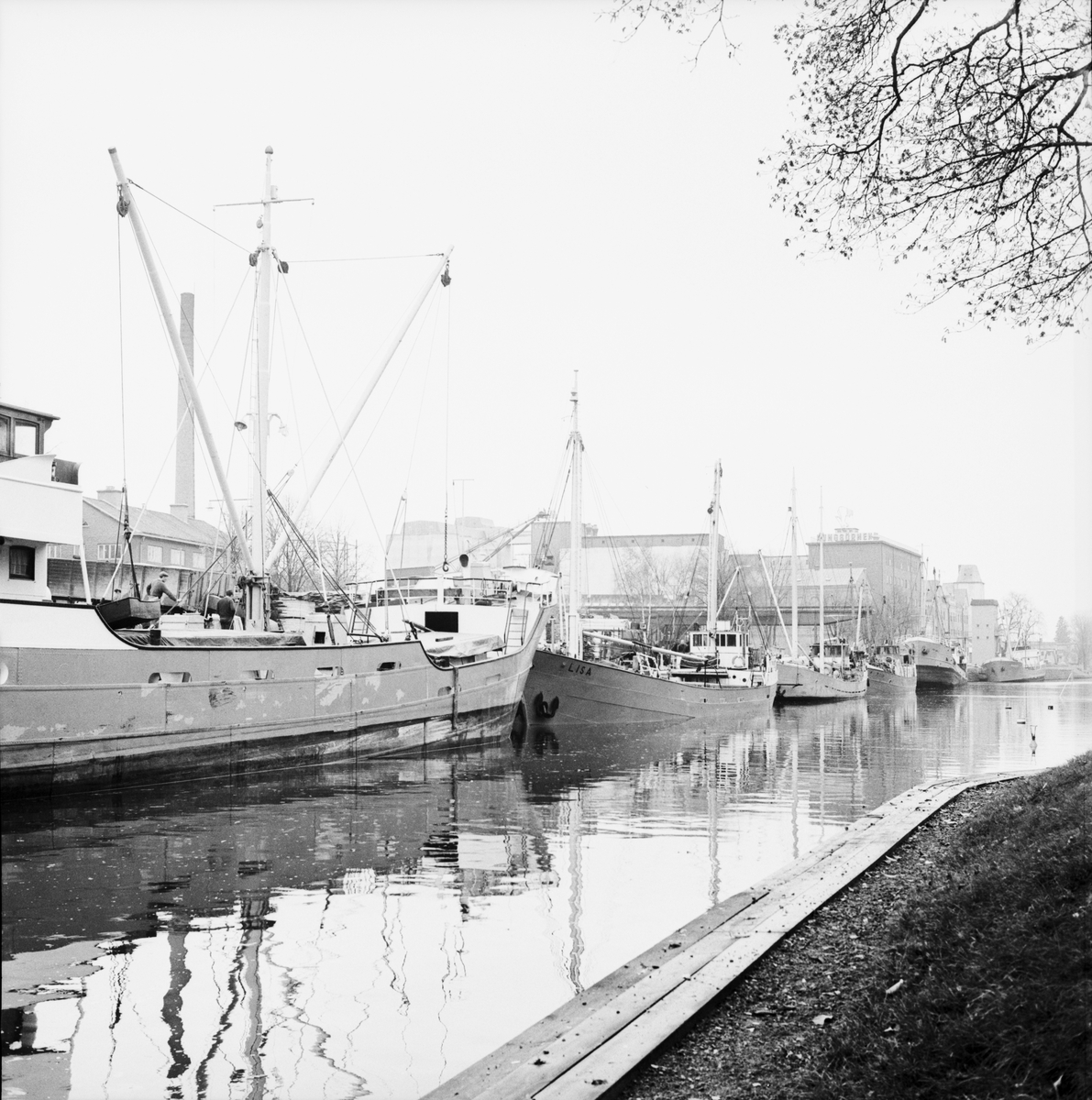 Båtar i hamnen, Uppsala 1964