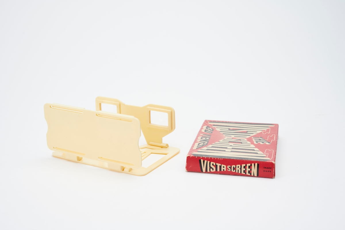 The Vista Screen - 3D Viewer ble produsert i England på 1950-tallet av Vista Screen Co. Ltd., som produserte både stereobetraktere og stereobilder. 
Stereobildene ble ofte utgitt i små "bøker" med ulike motiv. Det ble også produsert kort innenfor spesielle temaer, som f.eks. svenske fotballhelter (finnes i Preus museums samling). 
Vista Screen hadde i flere år et samarbeid med produsenten av frokostblandingen Weetabix. Det fulgte det med ett stereobilde i hver boks og ønsket en å kjøpe seg en betrakter kunne en sende forespørslen i et brev direkte til Weetabix-fabrikken. Disse betrakterne var røde og merket Weetabix. Samarbeidet resulterte i 6 serier av 25 stereobilder med temaene; Working Dogs, Thrills, British Cars, British Birds, Animals og Our Pets.
Original eske medfølger.