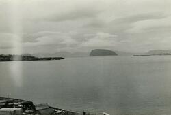 Blikket fra det ødelagte Hammerfest til Sørøysund