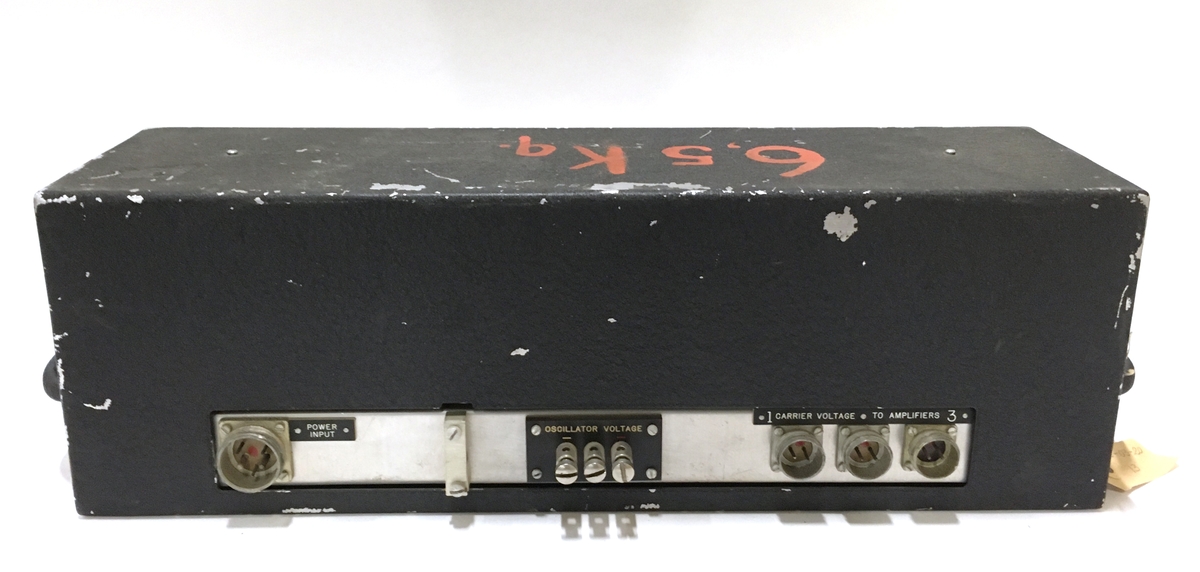 Oscillator Type 2-104B, 1000 Hz. Consolidated Engineering, Pasadena, CA, USA.
