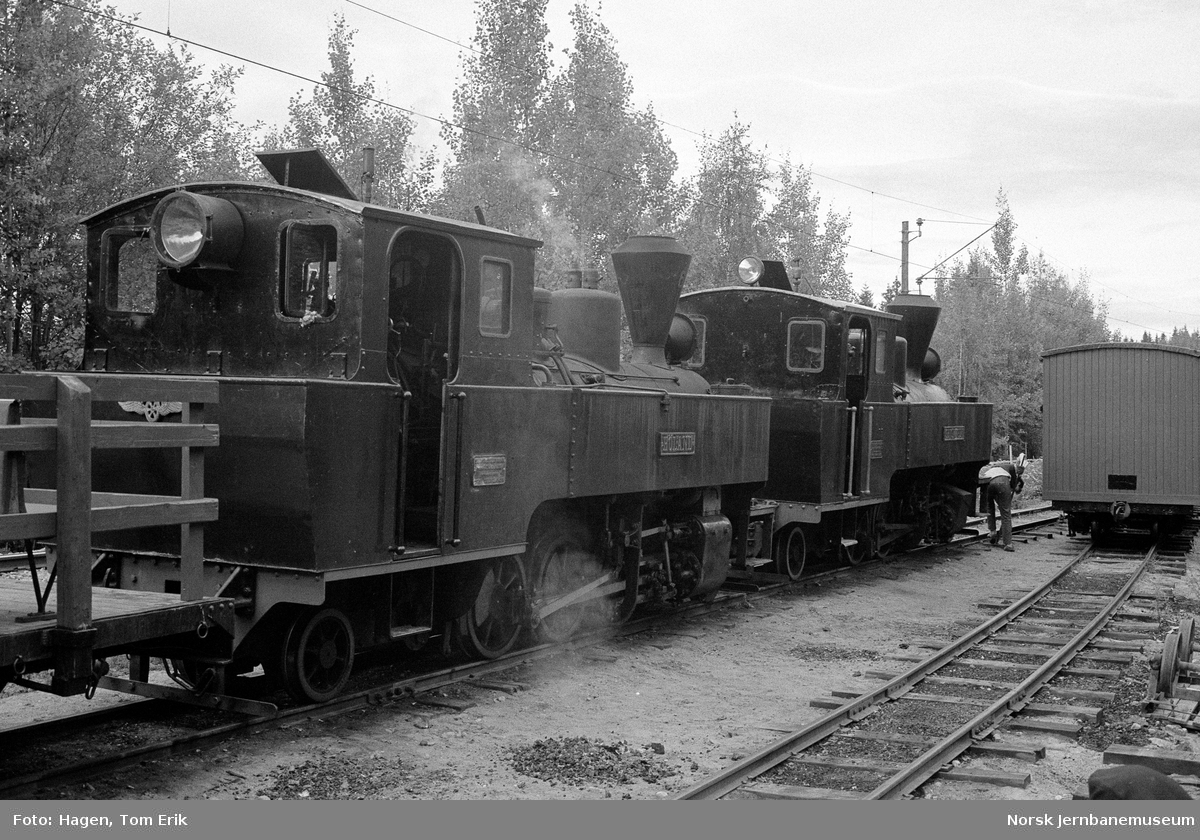 Museumsbanen Urskog-Hølandsbanens damplokomotiver Høland og Setskogen på Bingsfoss stasjon
