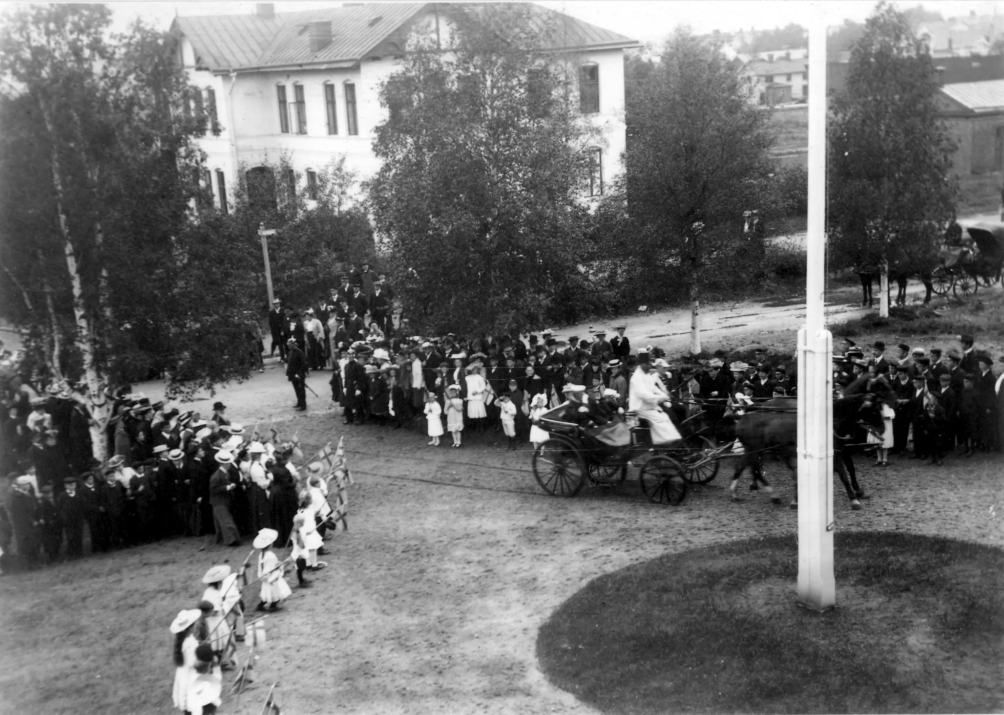 Konung Oscar II på besök i Härnösand. - Västernorrlands museum ...