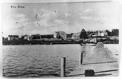 Postkort av Eina sentrum 1910. Bildet er tatt fra vest.