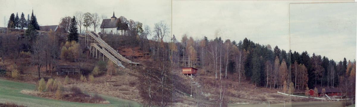 Gullbringområdet før kulturanlegget og høgskulen kom.  Tatt i 1991 av Kjetil Kiland Momrak.  Som original er det sett saman i eit langt bilde.  