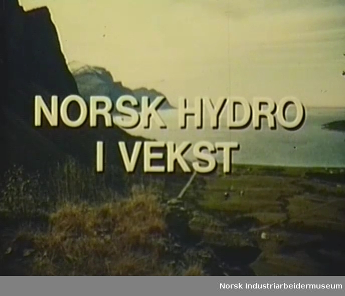 Visning av Norges måter å fremstille energi på, vannkraft og oljeplattform. 
Norsk Hydros produksjonslinjer av forskjellige produkter og krafttyper.