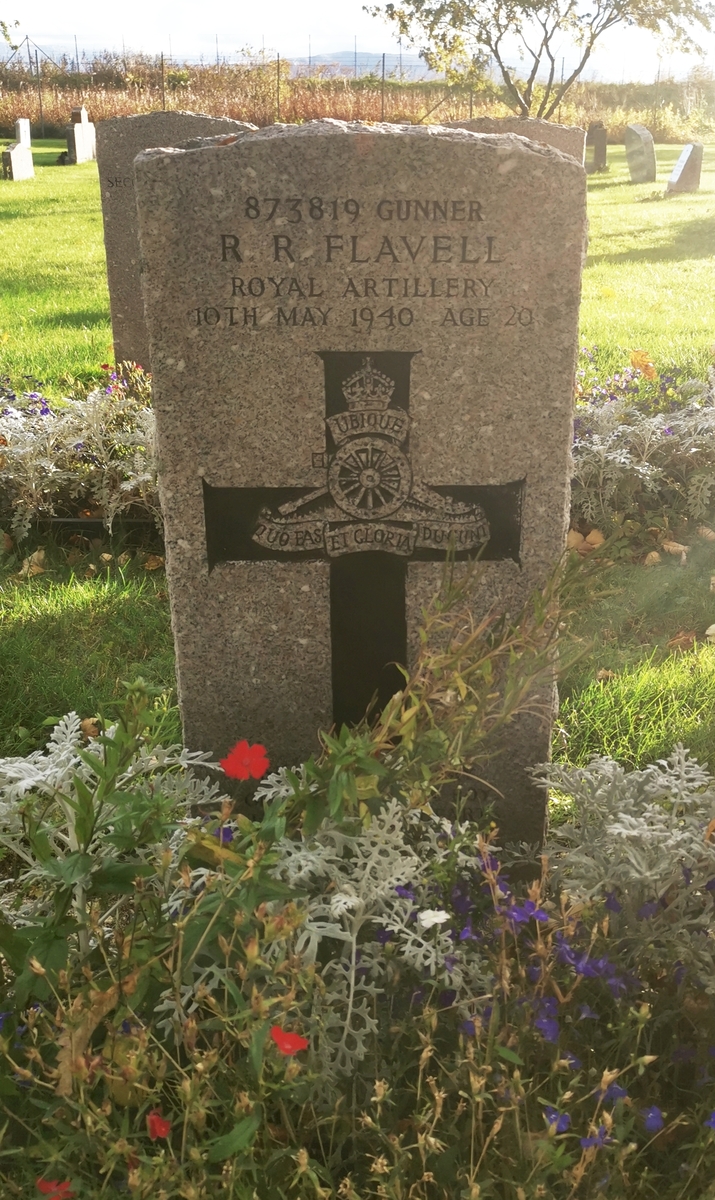 Roy Russell Flavell (d. 1940), britisk krigsgrav på Bodø kirkegård.