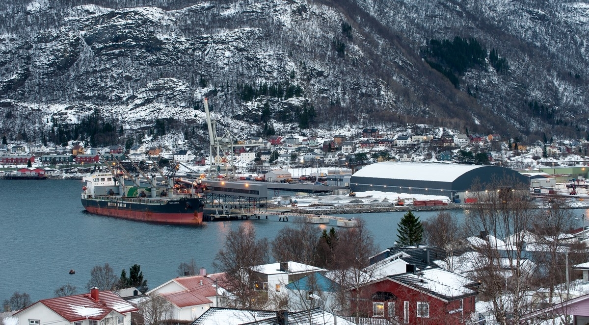 "Britannia": Første skip som laster malm via utlaster hos Northland Ressourses på Fagerneskaia. Sikpet ankom 27. november 2013, skal laste 45,7 tonn konsentrat på antatt tre dager.