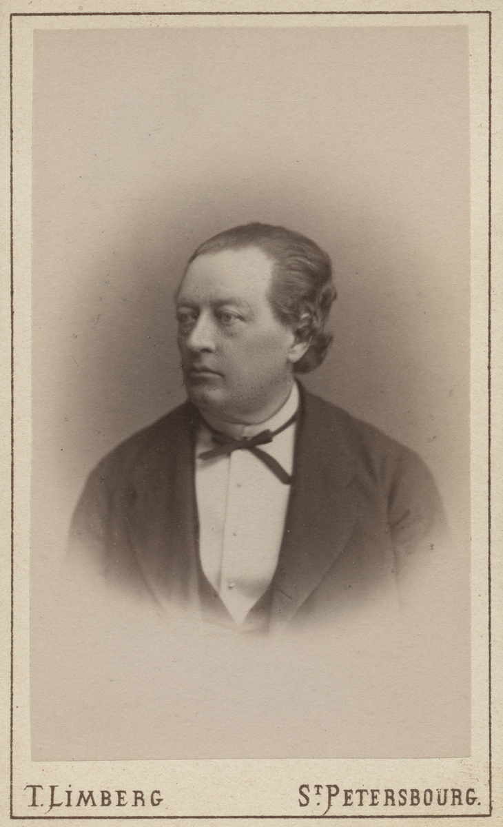 Knut Teodor Wahrenberg, född 1828-01-07 i Uppsala-Näs, död 1883-08-29 i Södertälje. Gymnastiklärare.