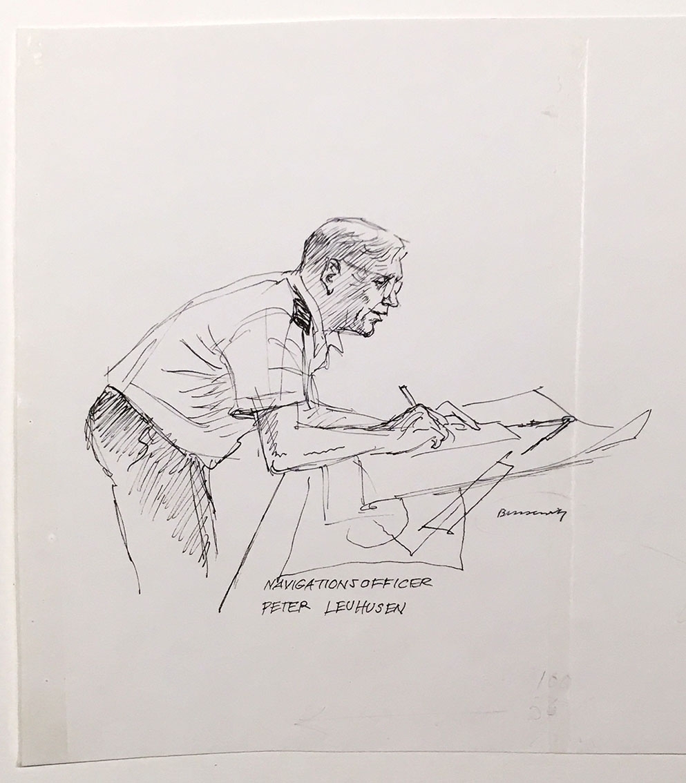En man med glasögon och kortärmad uniformsskjorta är lutad över ett bord med sjökort - sannolikt. Påskrift: "Navigationsofficer Peter Leuhusen".