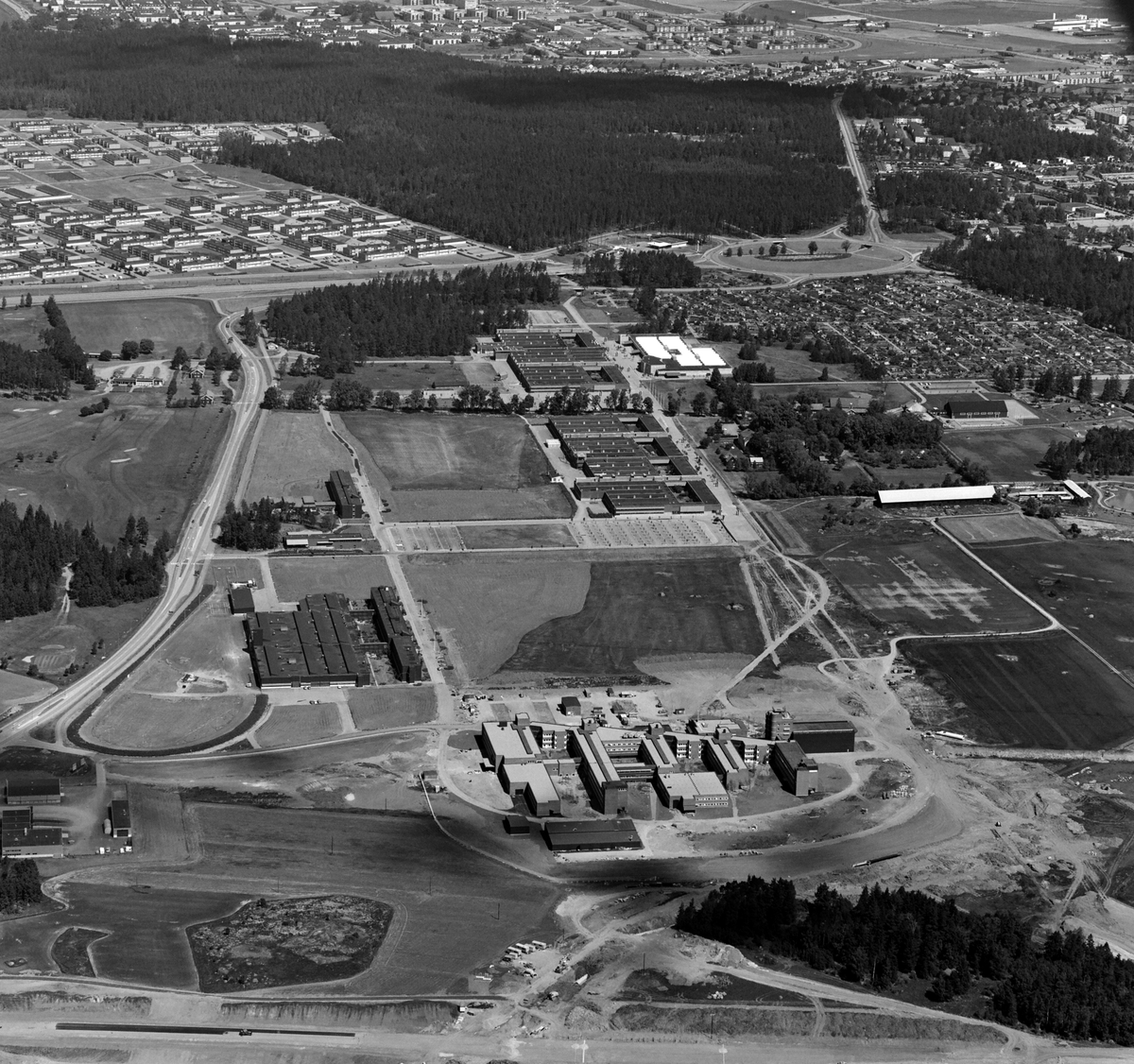 Bilder från staden Linköping. Flygbild över Linköpings universitet ...