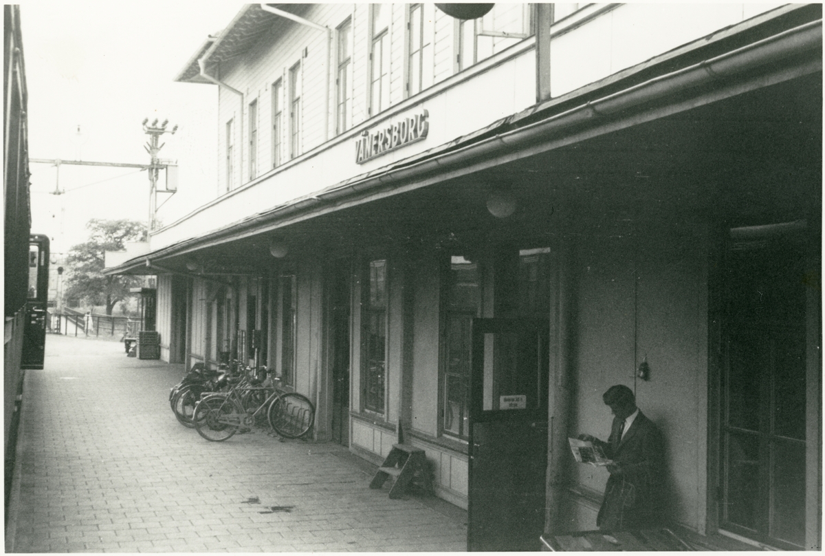 Vänersborgs station
