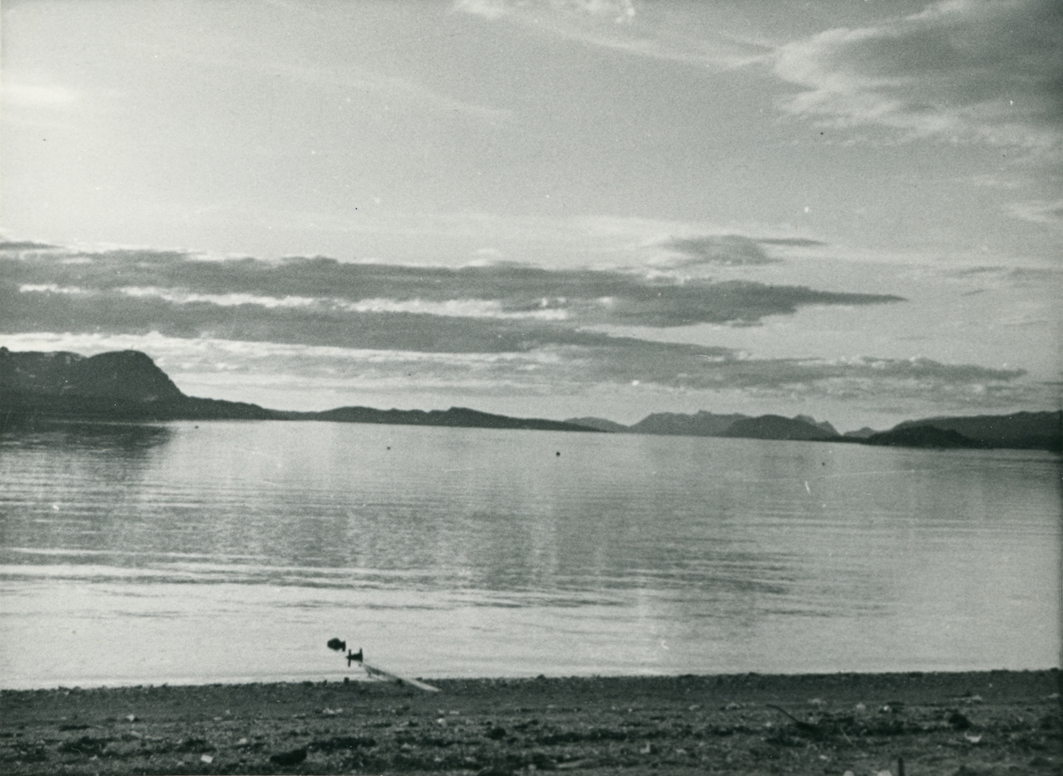 Utsyn over Reisafjorden fra Sørkjosen, 1946