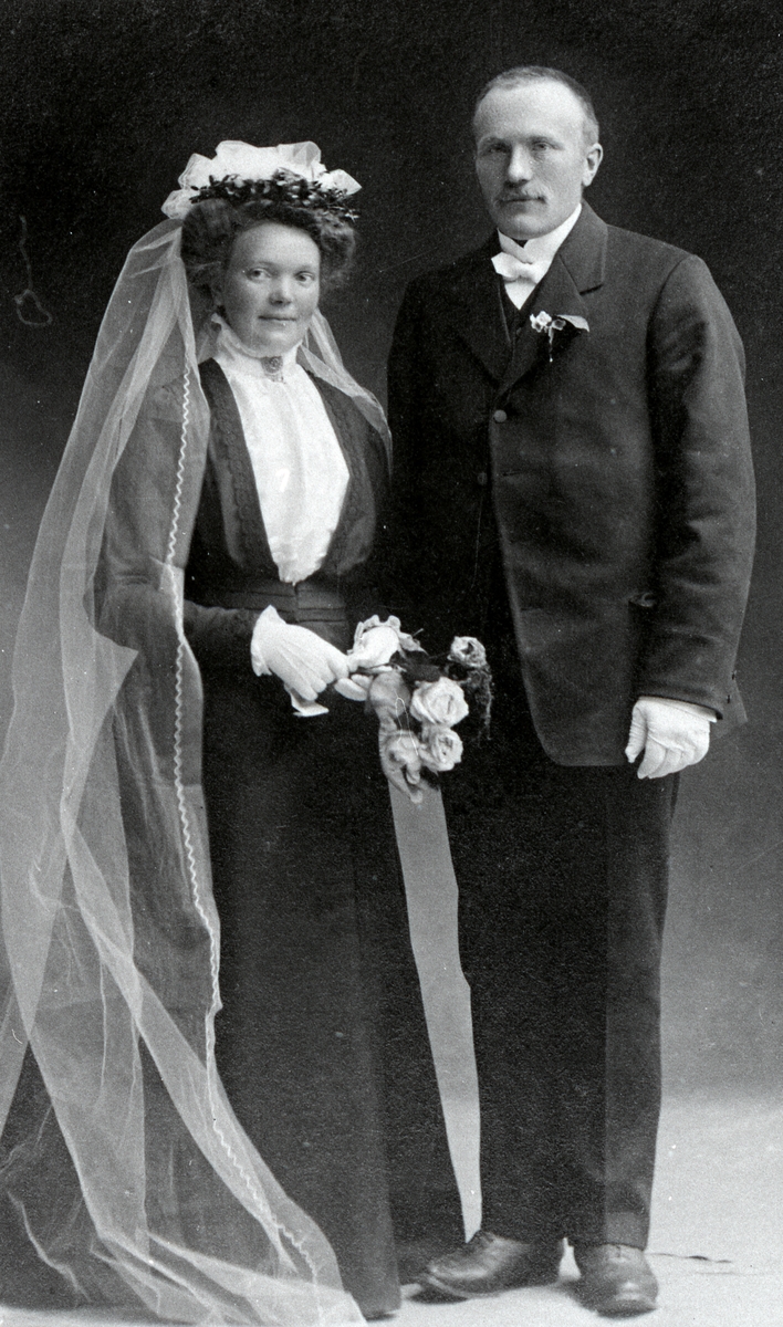 Frå venstre: Marit T. Robøle og Knut A. Myhre Robøle