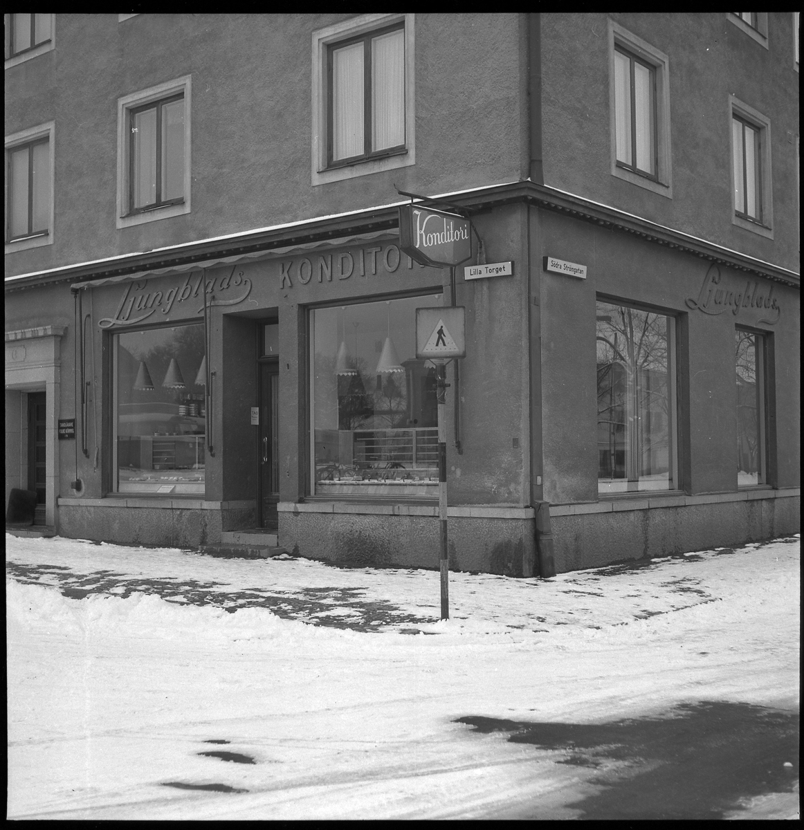 Ljungblads Konditori, kv Pelikan. Lilla torget. Jan 1951