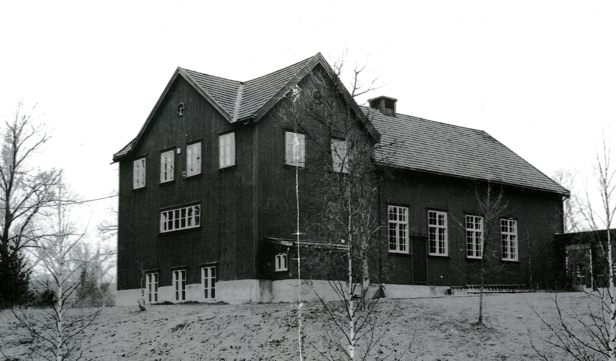 Folkets hus var spelemannslaget sitt faste øvingslokale dei første åra. Bygningen som var eigd av arbeidarrørsla i Bø, hadde både storsal og veslesal. Fleire kappleikar blei også avhaldne her. Bildet er frå 1980-talet, da bygningen blei brukt av Telemark distrikshøgskole.