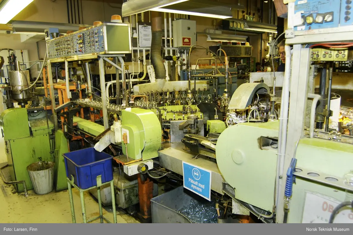 Osram-fabrikken i Drammen. Maskineri