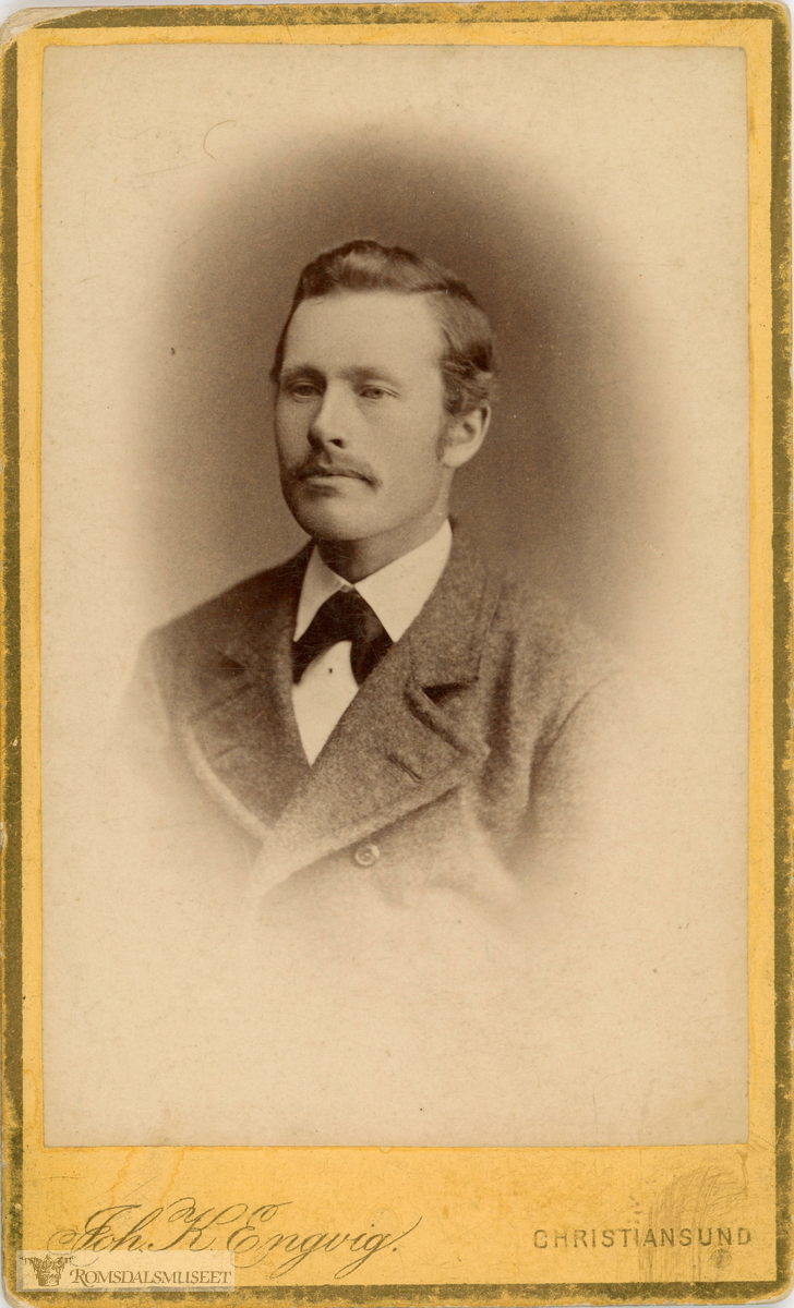 Stener Husby (f. 26.09.1856, d. 30.03.1949), gift med Guruanna Okkenhaug.