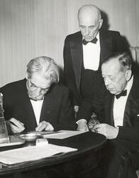 Albert Schweitzer (Nobels fredspris 1952.) i Oslo for å hold