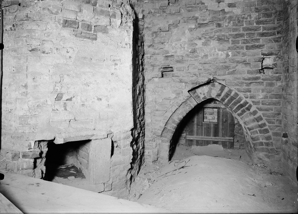 Murat valv under Uppsala domkyrka - Upplandsmuseet / DigitaltMuseum