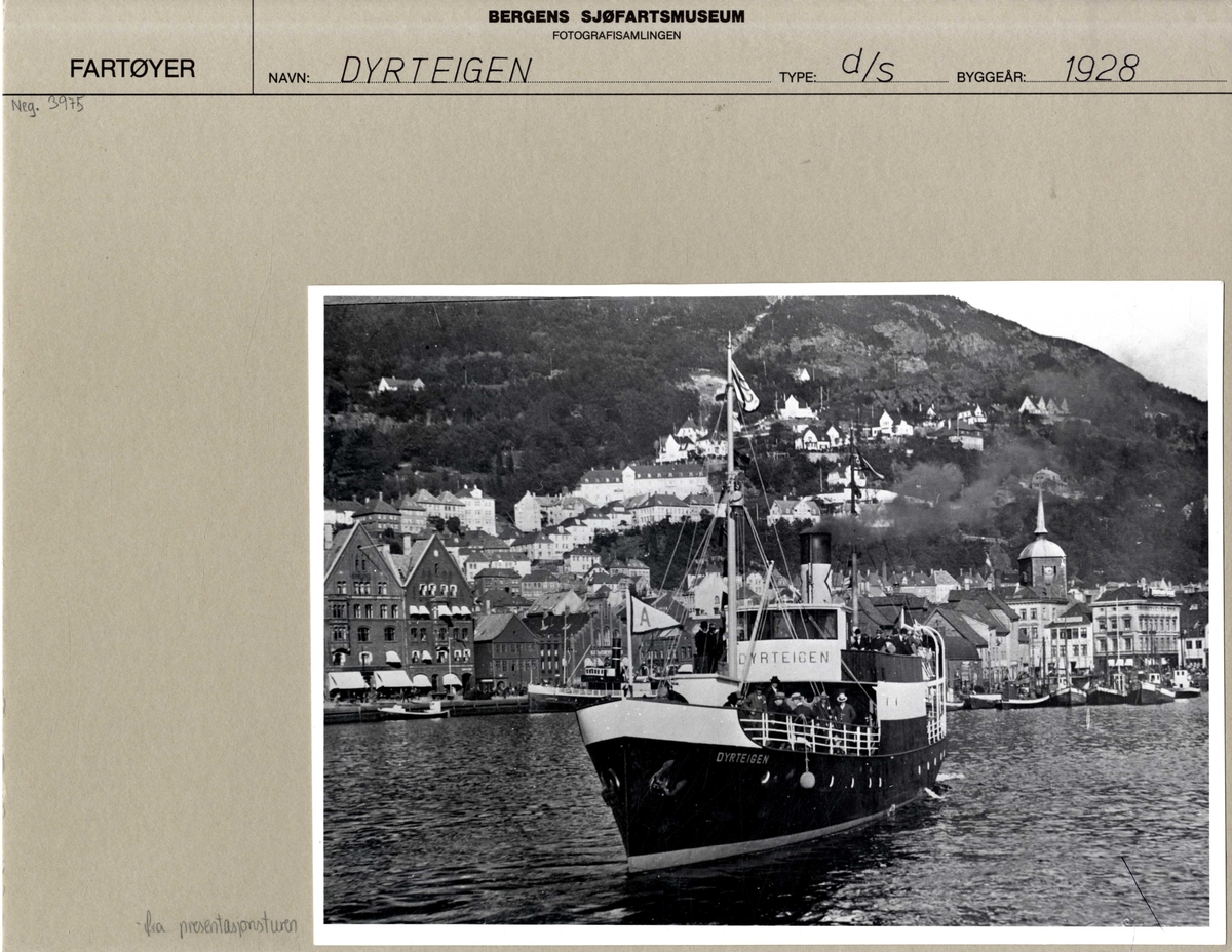 DS DYRTEIGEN (bygget 1928) i Bergen.