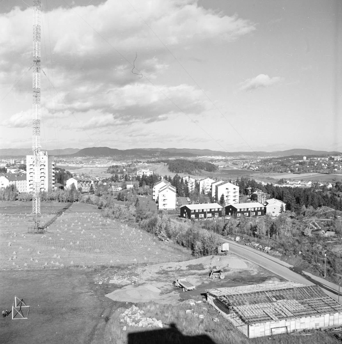 Kringkastingssenderen på Lambertseter. AK-PR-19, Perm "sept - des 58", neg 120.