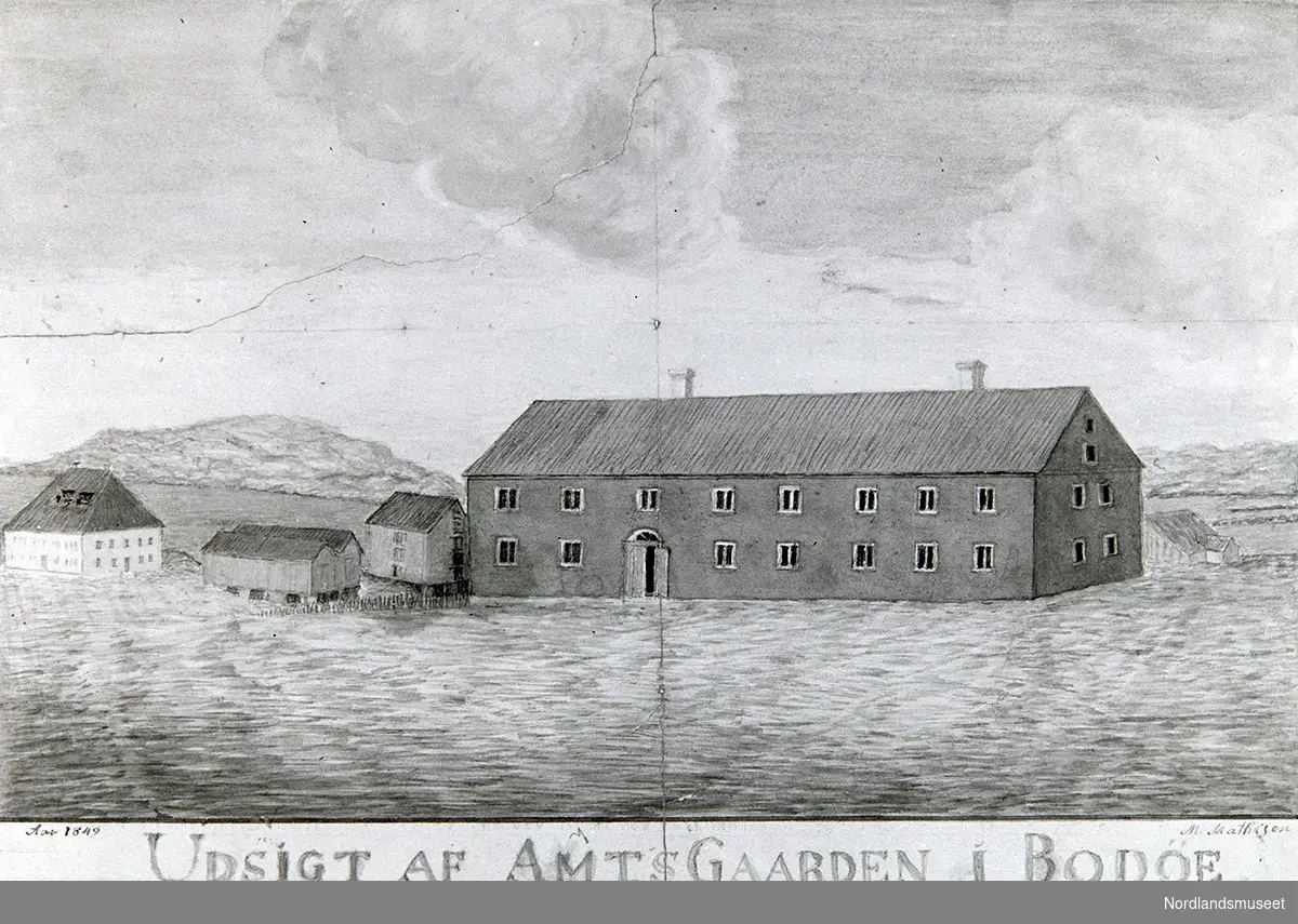 Tegning av Amtsgården i Bodø. Tegnet av M. Mathisen.